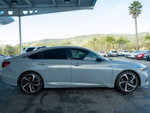Used 2022 Honda Accord Sport image 4