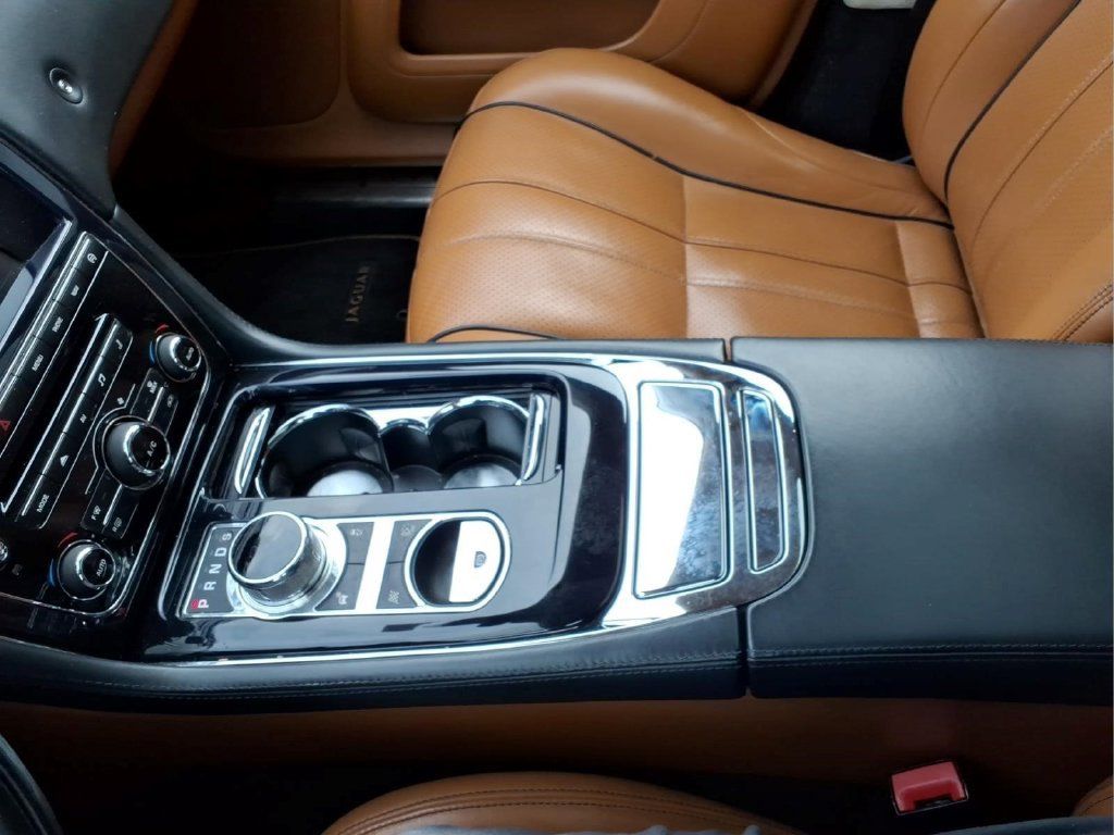 Used 2013 Jaguar XJ L Portfolio AWD/4WD image 13