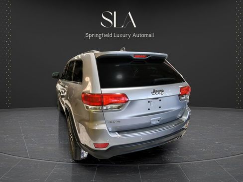 Used 2018 Jeep Grand Cherokee Limited AWD/4WD image 8