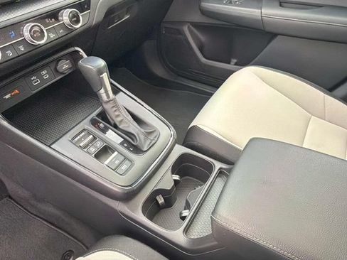 Certified 2025 Honda CR-V EX image 30