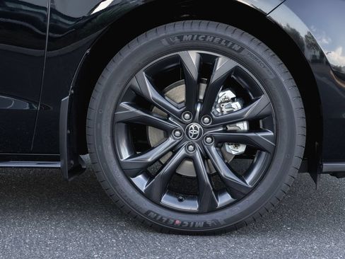 New 2026 Toyota Sienna XSE FWD image 4