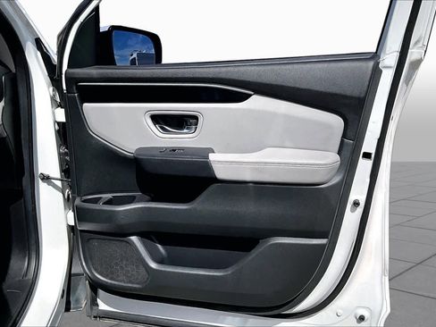 Used 2023 Honda Pilot Touring image 23