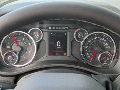 New 2026 RAM 2500 Big Horn AWD/4WD image 19
