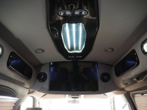 Used 2016 GMC Savana 2500 RWD image 34