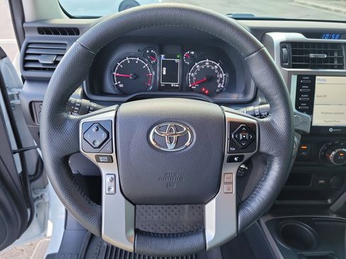 Used 2024 Toyota 4Runner SR5 Premium w/ Moonroof Package RWD image 22