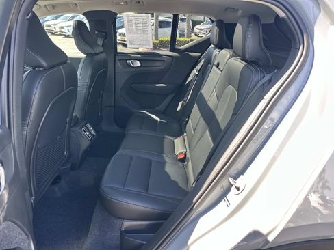 Certified 2026 Volvo XC40 B5 Plus w/ Protection Package Premier image 21