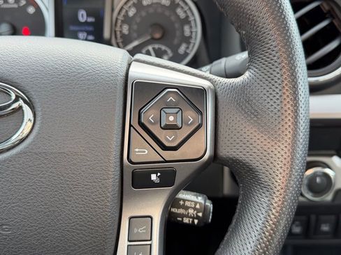 Used 2023 Toyota Tacoma Limited image 9