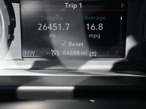 Used 2021 Chevrolet Suburban RST w/ Luxury Package image 16