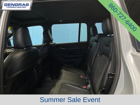 Used 2024 Jeep Grand Cherokee Altitude AWD/4WD image 26