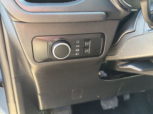 Used 2025 Ford Escape ST-Line w/ Cold Weather Package AWD/4WD image 11