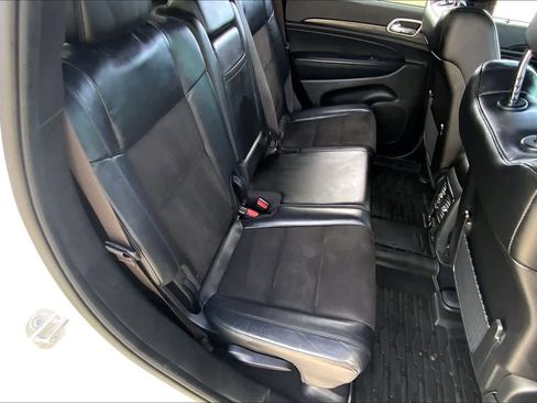 Used 2021 Jeep Grand Cherokee Laredo X image 19