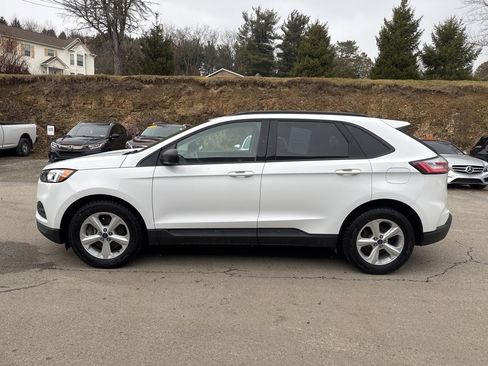 Used 2020 Ford Edge SE image 6