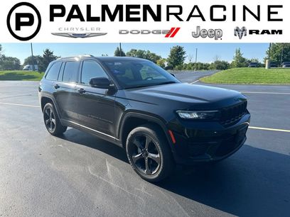Used 2023 Jeep Grand Cherokee Altitude