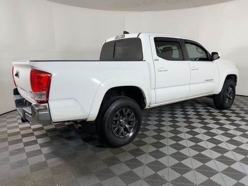 Used 2020 Toyota Tacoma SR5 image 6
