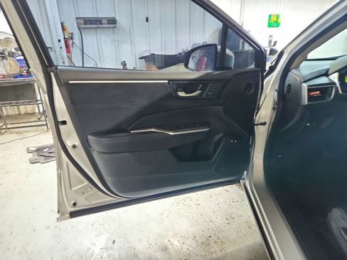 Used 2018 Honda Clarity Touring image 17