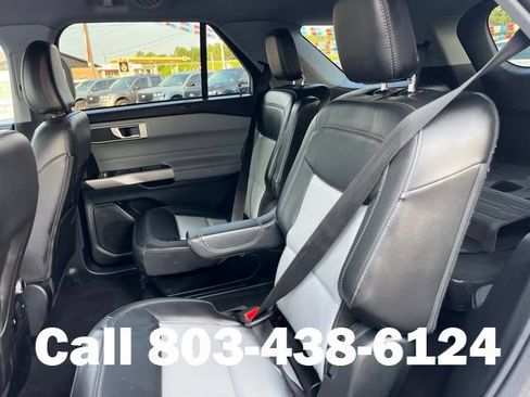 Used 2023 Ford Explorer XLT w/ Equipment Group 202A RWD image 12