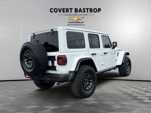 Used 2024 Jeep Wrangler Unlimited Rubicon image 6