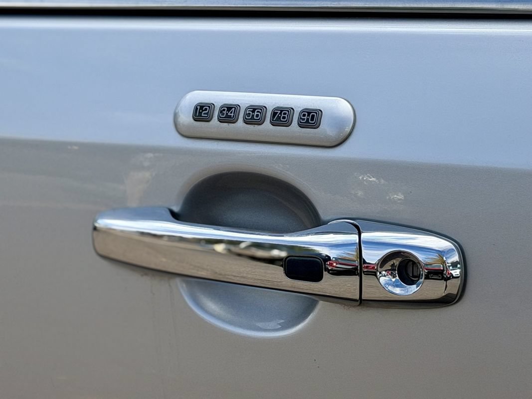 Used 2013 Lincoln MKX AWD image 31