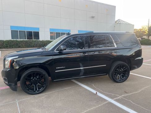 Used 2015 GMC Yukon Denali w/ Premium Package image 5