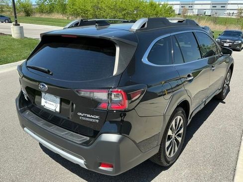Certified 2023 Subaru Outback Touring XT AWD/4WD image 7