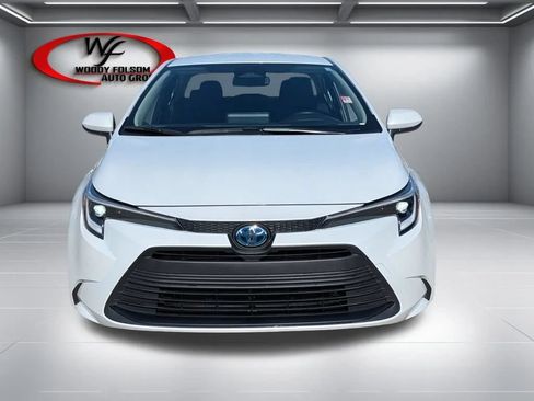 Used 2025 Toyota Corolla LE w/ Convenience Package FWD image 11