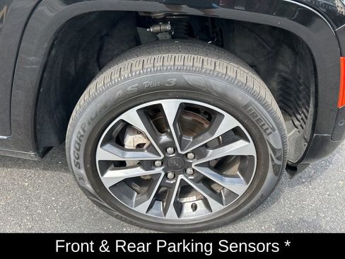 Certified 2022 Jeep Grand Cherokee Overland w/ Luxury Tech Group IV image 9