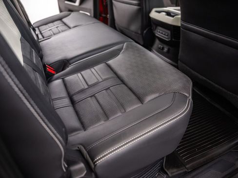 Used 2024 Toyota Tundra Capstone AWD/4WD image 39