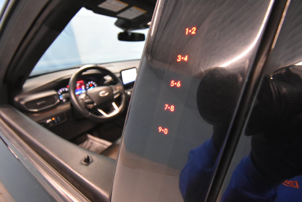 Used 2020 Ford Explorer Limited AWD/4WD image 4