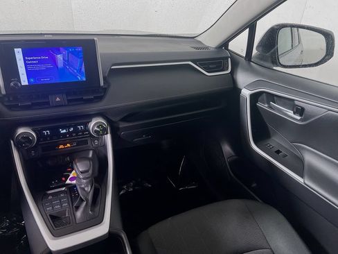 Certified 2025 Toyota RAV4 XLE AWD/4WD image 20