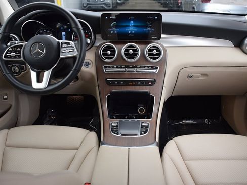 Used 2021 Mercedes-Benz GLC 300 image 19