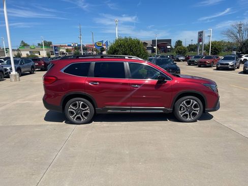Used 2025 Subaru Ascent Touring image 4