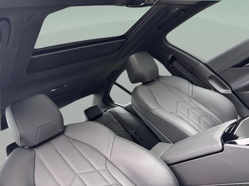 Used 2026 BMW 530i image 37