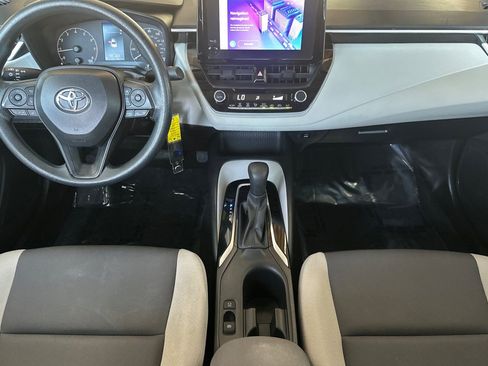 Used 2023 Toyota Corolla LE FWD image 16