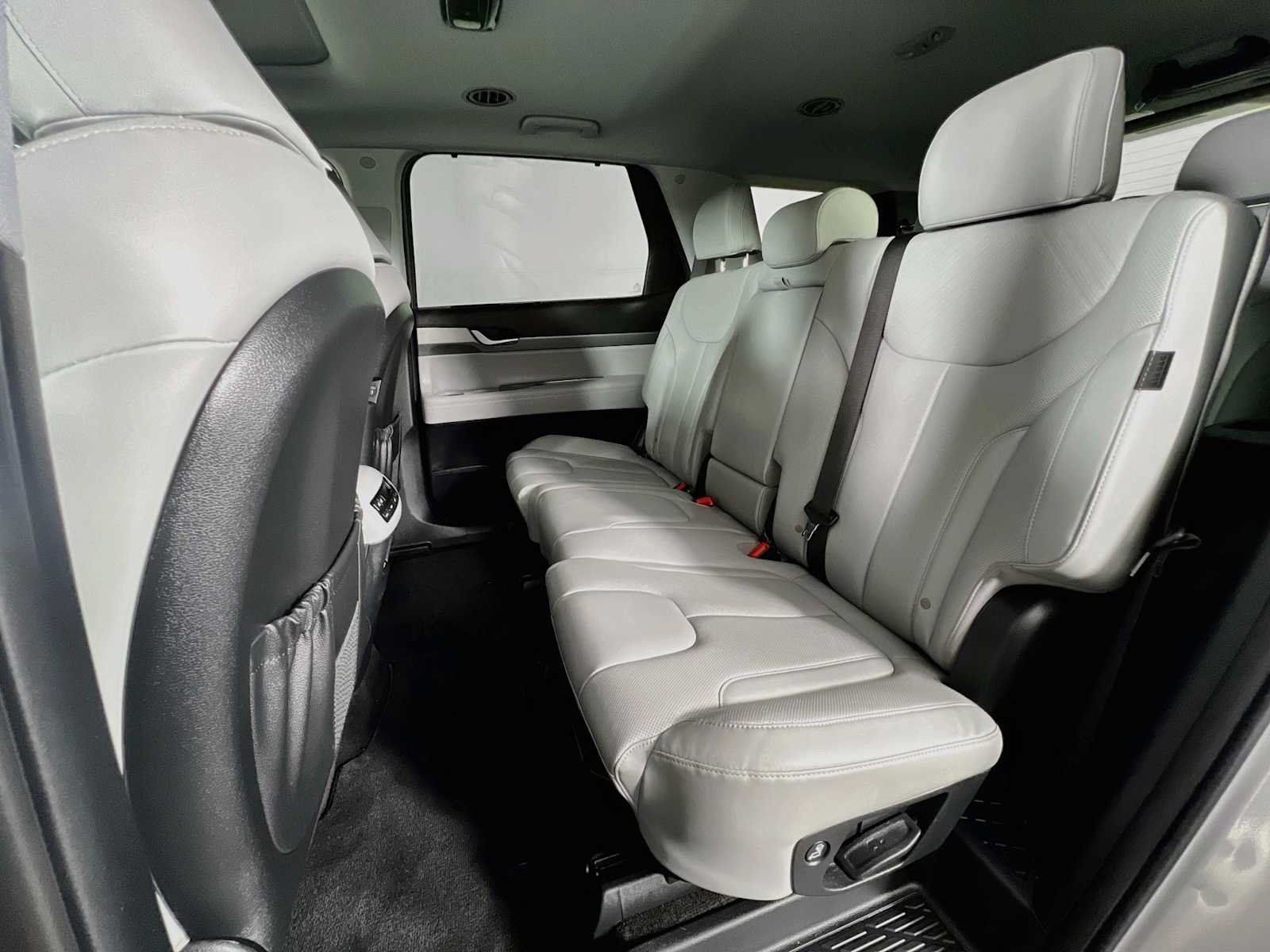Used 2025 Hyundai Palisade SEL AWD/4WD image 26
