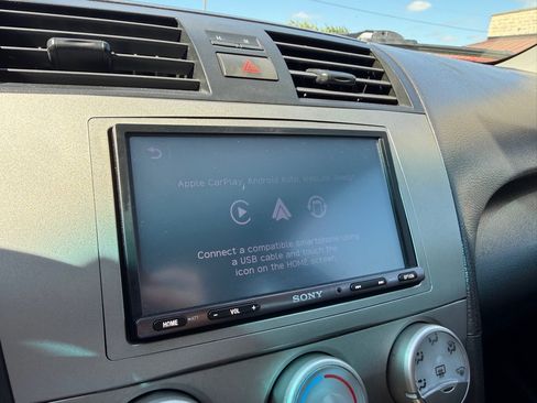 Used 2011 Toyota Camry SE FWD image 29