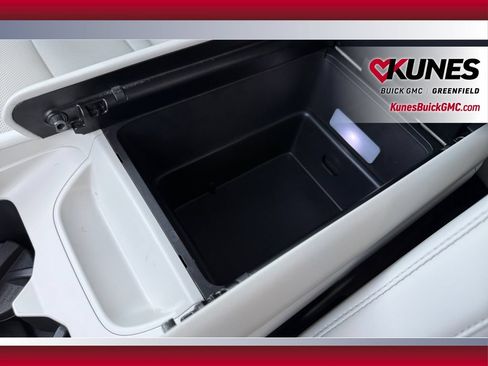 Used 2025 Hyundai Santa Fe SEL AWD/4WD image 18
