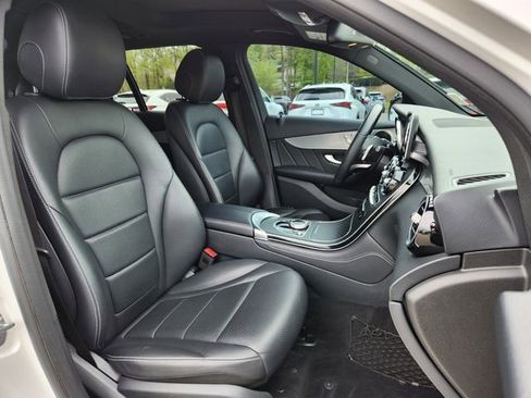 Used 2019 Mercedes-Benz GLC 300 4MATIC image 21