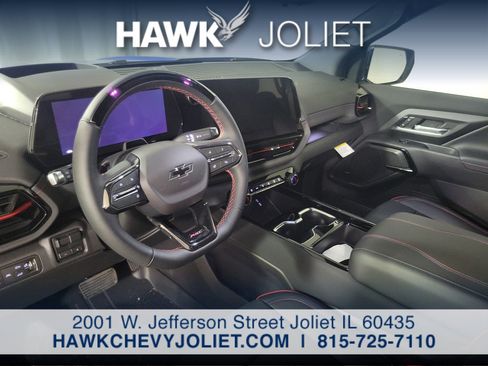 New 2025 Chevrolet Silverado EV RST AWD/4WD image 16