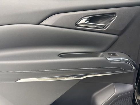 Used 2026 Chevrolet Traverse LT image 24