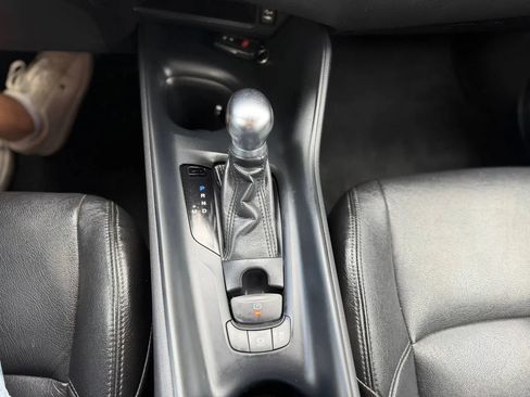 Used 2018 Toyota C-HR XLE FWD image 42