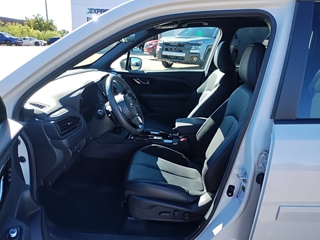 Used 2026 Subaru Forester Touring AWD/4WD image 17