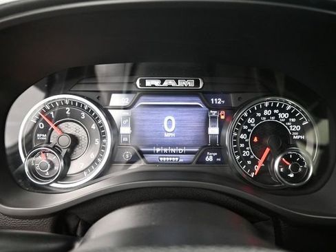 Used 2021 RAM 1500 Big Horn RWD image 32