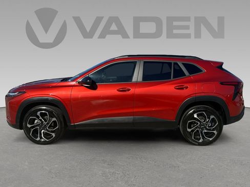 Used 2024 Chevrolet Trax RS image 7