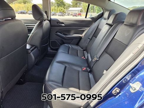 Used 2024 Nissan Altima 2.5 SR FWD image 11