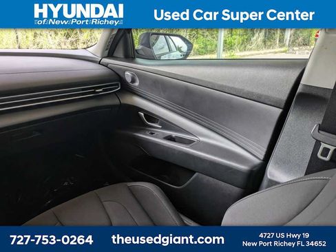 Certified 2023 Hyundai Elantra SEL FWD image 16