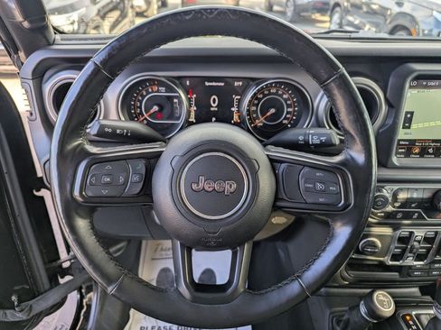 Used 2023 Jeep Gladiator Sport image 25