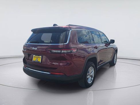 Used 2025 Jeep Grand Cherokee L Laredo RWD image 5