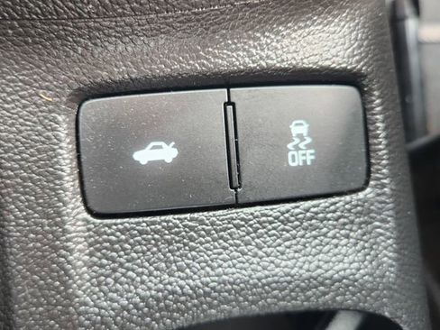 Used 2019 Chevrolet Sonic LT image 30