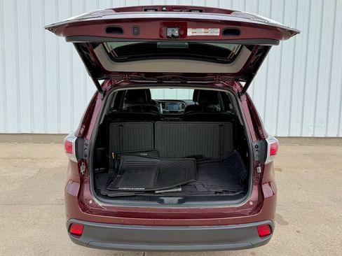 Used 2016 Toyota Highlander Limited AWD/4WD image 17