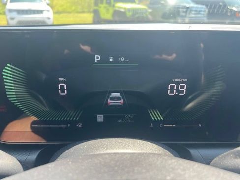 Used 2025 Kia K4 FWD image 2
